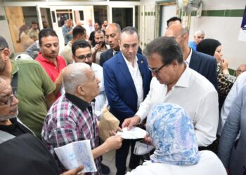 وزير الصحة يتفقد مستشفى مدينة نصر للتأمين الصحي ويوجه بزيادة القوى البشرية والإسراع من إجراءات رفع الكفاءة والتطوير
