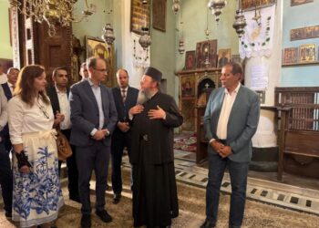 رئيس وزراء صربيا يزور دير سانت كاترين بجنوب سيناء