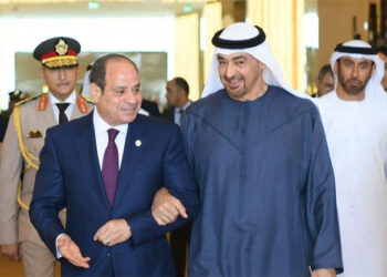 الرئيس السيسي ومحمد بن زايد يعقدان اجتماعًا لبحث العلاقات الثنائية بين البلدين وسبل تعزيزها