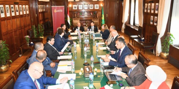 وزير الشباب والرياضة يشهد اجتماع مجلس إدارة والجمعية العمومية لصندوق الرياضة المصري
