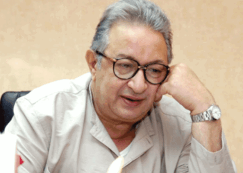 انهيار منزل طفولة نور الشريف في السيدة زينب.. كواليس اللحظات الأخيرة