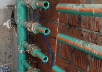 جهاز مدينة دمياط الجديدة يشن حملة لضبط وصلات مياه الشرب المخالفة 