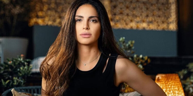 أغنيات ألبوم آمال ماهر “حاجة غير” تتصدر تريند تيك توك