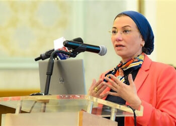 وزيرة البيئة تتوجه إلى العاصمة الكينية نيروبى للمشاركة فى الدورة العشرون للمؤتمر الوزاري الأفريقي للبيئة (AMCEN)