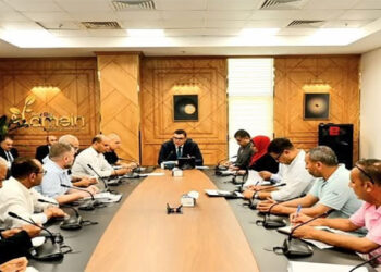 وزير الإسكان يعقد اجتماعاً لمتابعة سير العمل والموقف التنفيذي لمشروع “صواري” بالإسكندرية