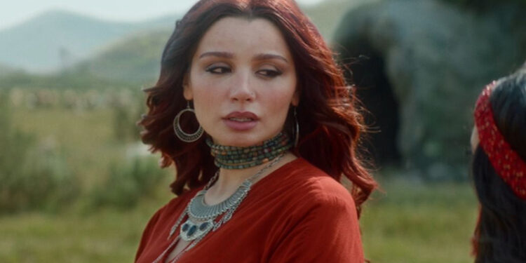 إشادات واسعة لسارة التونسي في مسلسل «مملكة الحرير»