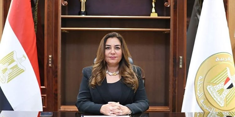 وزيرة التنمية تستعرض تقريرًا عن إنجازات برنامج “مشروعك” منذ انطلاقه وحتى مايو 2025