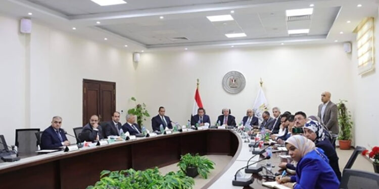 وزير التعليم العالي يترأس اجتماع مجلس أمناء بنك المعرفة المصري