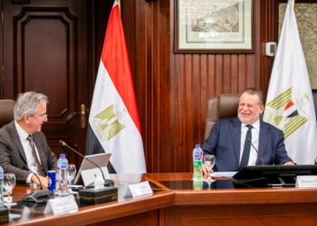 محافظ البنك المركزي المصري يستقبل وفدًا من البنك الأوروبي لإعادة الإعمار والتنمية لبحث أوجه التعاون المشترك