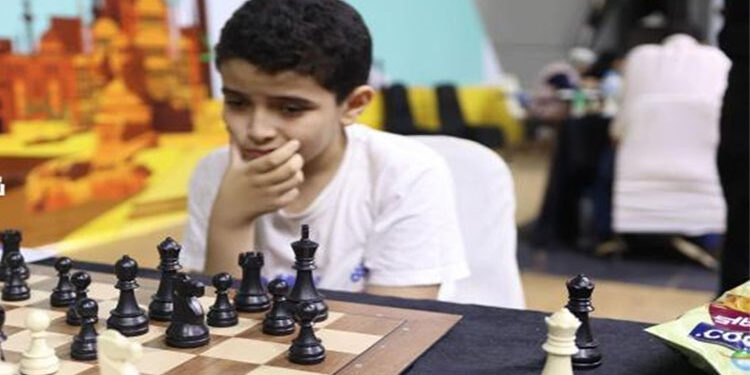 عبد الرحمن سامح يعود للقاهرة اليوم بعد الفوز بذهبية كأس العالم للشطرنج