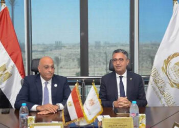 وزير التموين يبحث مع رئيس جهاز تنمية المشروعات مجالات التعاون لتطوير منافذ تجارة التجزئة التابعة للوزارة