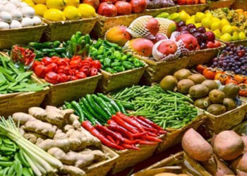 أسعار الخضار والفاكهة اليوم السبت