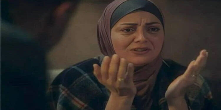 هبة عبد الغنى تتلقى عزاء والدتها فى مسجد الحامدية الشاذلية مساء اليوم