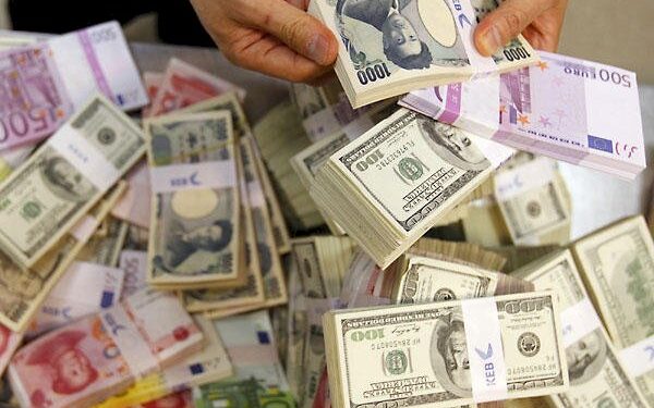 أسعار العملات في مصر اليوم الخميس