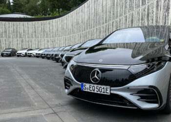انخفاض أسعار سيارات مرسيدس الكهربائية عالميًا