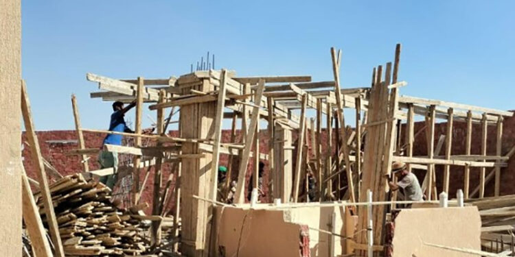 وزير الإسكان: تنفيذ حملات إزالة لمخالفات بناء وإشغالات وغلق أنشطة مخالفة بعددٍ من المدن الجديدة