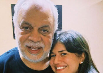 ديانا هشام تحتفل بتخرجها وتوجه رسالة لـ أشرف زكي