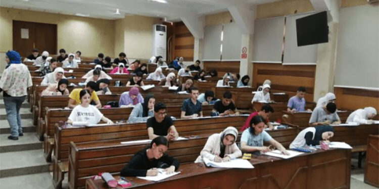 التعليم العالي تعلن تفاصيل اختبارات القدرات المؤهلة للالتحاق ببعض الكليات