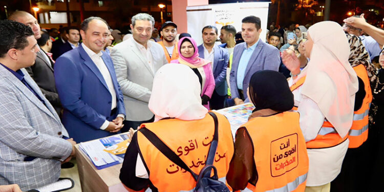 محافظ دمياط ومدير صندوق مكافحة الإدمان يفتتحان وحدة للصندوق بالممشى السياحي بمدينة رأس البر