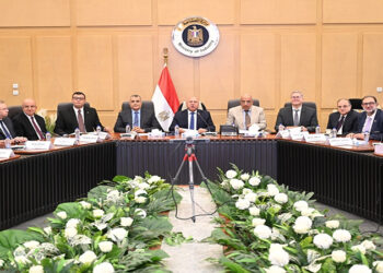 وزير الصناعة والنقل يترأس الاجتماع السابع والعشرين للمجموعة الوزارية للتنمية الصناعية