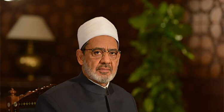 شيخ الأزهر يعلق مكالمات تهنئة أوائل الثانوية ويلغى مؤتمر النتيجة تضامنا مع غزة