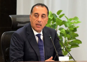 رئيس الوزراء يستعرض موقف توافر الأسمدة الزراعية ومنظومة حوكمة تداولها