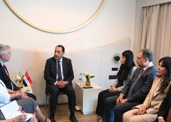 رئيس الوزراء يلتقي الأمين العام لمنظمة التعاون الاقتصادي والتنمية (OECD)