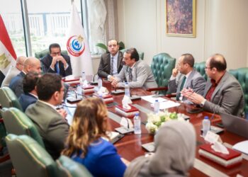 وزير الصحة يعقد اجتماعًا مع ممثل منظمة الصحة العالمية في مصر لبحث التعاون في القطاع الصحي
