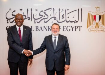 محافظ البنك المركزي يستقبل نظيره النيجيري ويصحبه في جولة بدار طباعة النقد بالعاصمة الإدارية