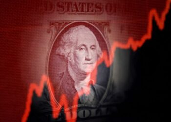 السقوط الحر لـ الدولار لأدنى مستوى منذ عامين