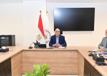  وزير الري يتابع موقف “مشروع إدارة مياه دلتا النيل” والإعداد لإطلاق المرحلة الثانية من المشروع