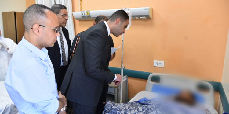 نائب وزير الصحة يتفقد الحالة الصحية لمصابي حادث الدائري الإقليمي بالمنوفية في مستشفى الباجور