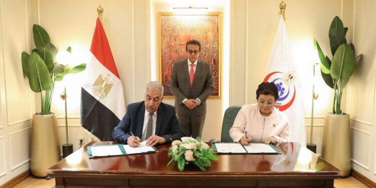 وزير الصحة يشهد توقيع بروتوكول بين الوزارة وغرفة مقدمي الرعاية الصحية بالقطاع الخاص لتطبيق مبادرة «الألف يوم الذهبية»