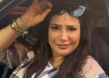 بدرية طلبة تستعرض سيارتها الجديدة