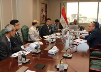 وزير الكهرباء يتابع مستجدات الموقف التنفيذي لأعمال توفير التغذية الكهربائية لمشروعات الدلتا الجديدة