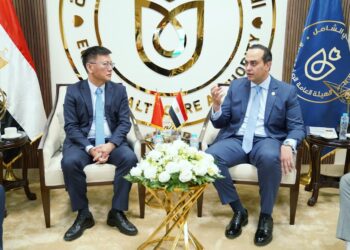 رئيس هيئة الرعاية الصحية يلتقي النائب الأول لرئيس شركة هواوي العالمية والرئيس التنفيذي لقطاع الأعمال العامة العالمية