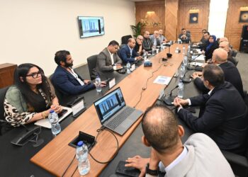 وزير الإسكان يواصل متابعة موقف مبيعات وتسويق المشروعات بالمدن الجديدة ويعقد اجتماعًا مع مسئولي شركة “فاوندرز للتطوير العقاري”