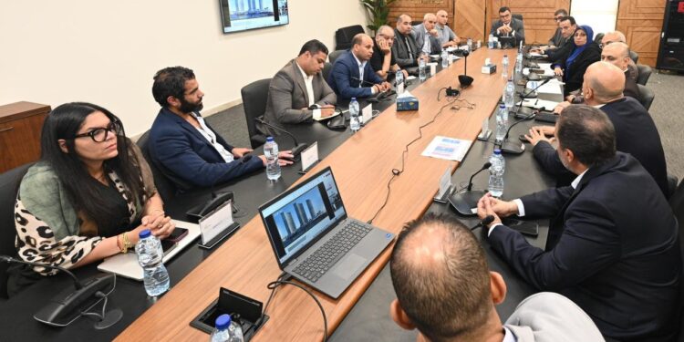 وزير الإسكان يواصل متابعة موقف مبيعات وتسويق المشروعات بالمدن الجديدة ويعقد اجتماعًا مع مسئولي شركة “فاوندرز للتطوير العقاري”