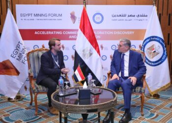 وزير البترول يلتقي مدير الاستكشاف بشركة باريك جولد العالمية في مصر والسعودية والشرق الأوسط وأفريقيا