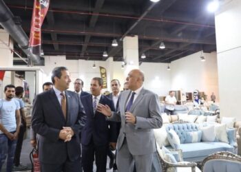 رئيس جهاز تنمية المشروعات ومحافظ دمياط في جولة تفقدية بمعرض صنع في دمياط