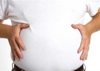 أسباب انتشار الانتفاخ.. حسام موافي يكشف مفاجأة