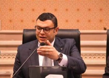 وزير الإسكان: ما فيش طرد لأى مواطن مصرى من قاطنى وحدات الإيجار القديم