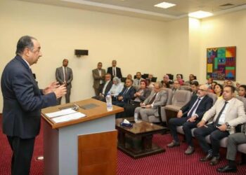 وزارة قطاع الأعمال العام وشركاتها التابعة تنظم وقفة توعوية شاملة لرفع الوعي بإجراءات السلامة والصحة المهنية