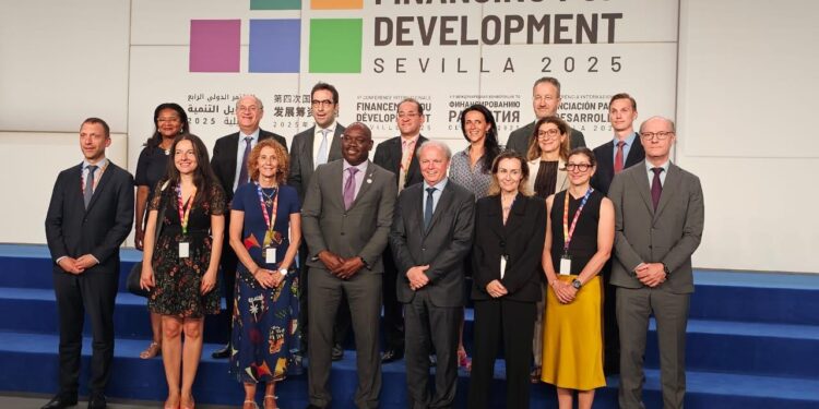 وزير المالية.. سياسات ومشاريع التعاون التنموي لابد أن تتوافق مع الإصلاحات الوطنية