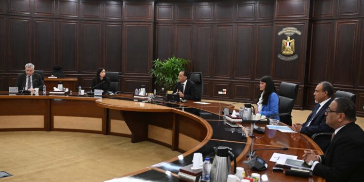 رئيس الوزراء يلتقي وزيرة ألمانيا الاتحادية للتعاون الاقتصادي والتنمية