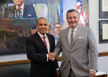 وزير الخارجية يلتقي السيناتور “تيد كروز” عضو لجنة العلاقات الخارجية بمجلس الشيوخ الأمريكي