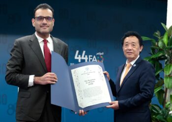 بنك الطعام المصري أول مؤسسة مصرية تفوز بجائزة منظمة الأغذية والزراعة للأمم المتحدة الفاو تقديرًا لدورها الريادي في تحقيق الأمن الغذائي