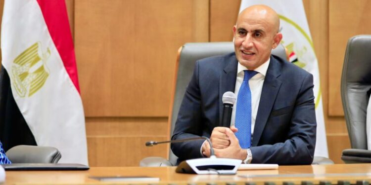 وزير التربية والتعليم يعتمد جدول امتحانات شهادة إتمام الثانوية العامة “الدور الثانى ٢٠٢٥