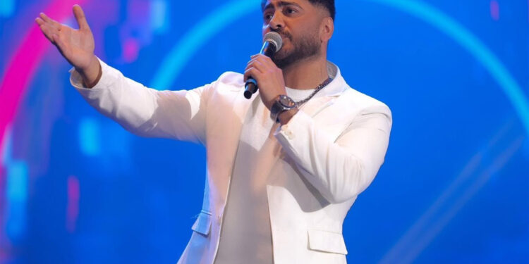 تامر حسني يقدم ألبومه الجديد “لينا ميعاد” لأول مرة لايف بمهرجان العلمين