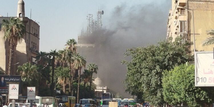 حريق داخل سنترال رمسيس والحماية المدنية تكثف جهودها للسيطرة على النيران